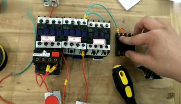 Y系列高壓三相異步電動機(jī)的功率控制需要哪些元件？