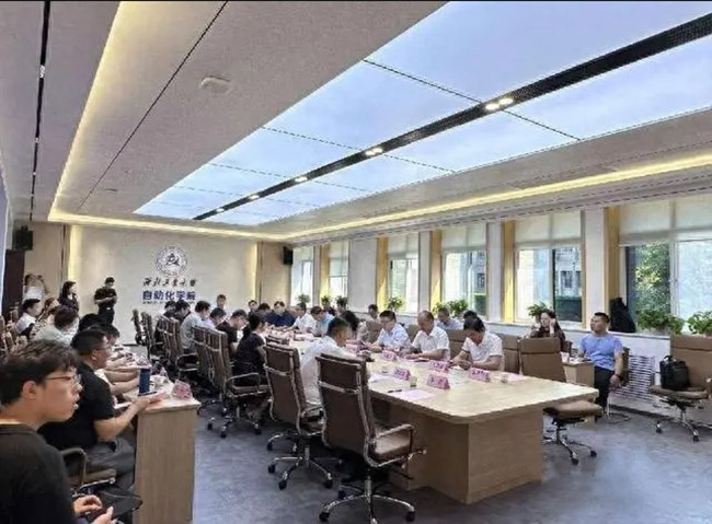 西安西瑪電機(jī)與西北工業(yè)大學(xué)開展“雙進(jìn)”活動(dòng)，共推科技創(chuàng)新與產(chǎn)業(yè)升級(jí)